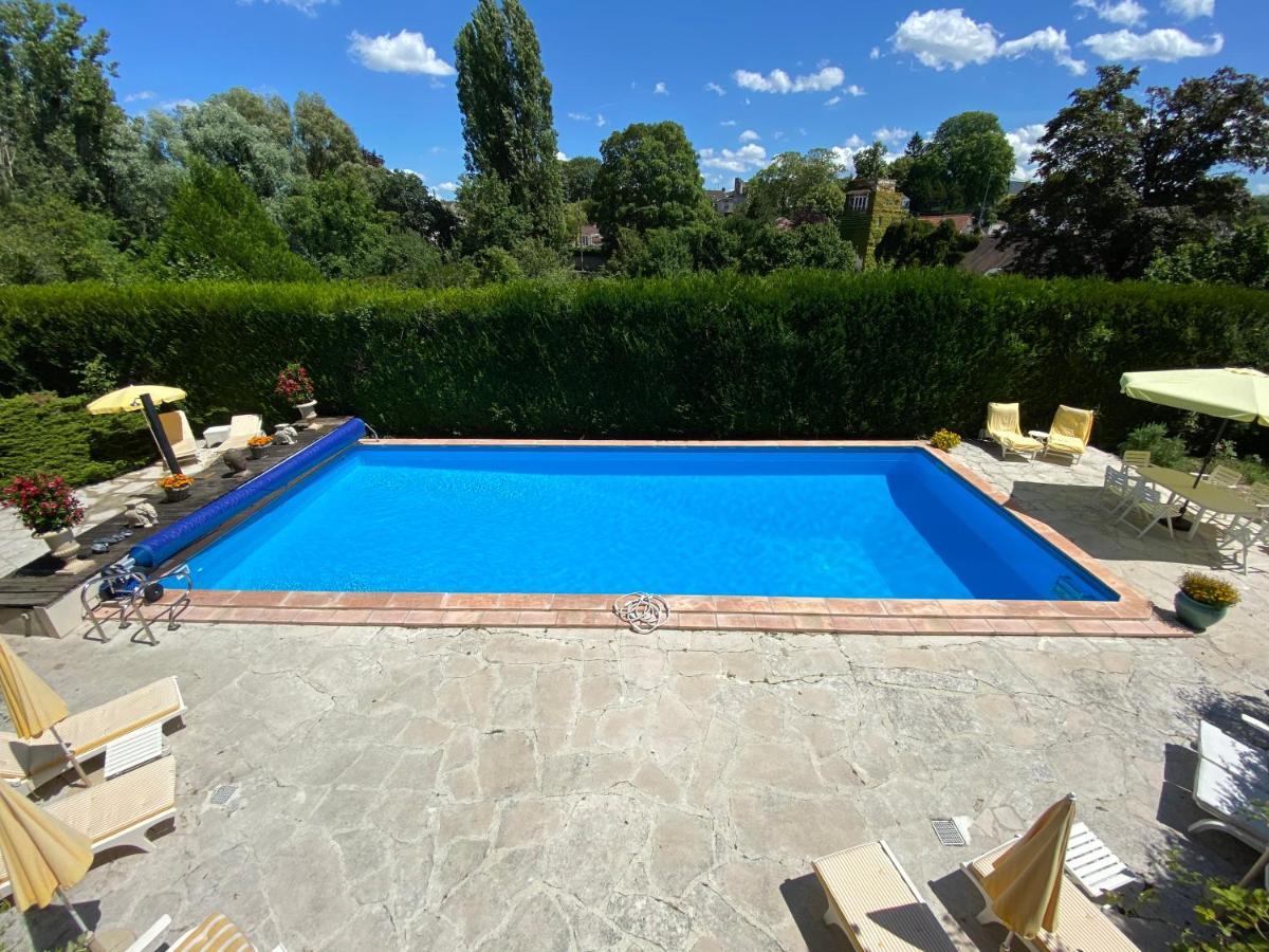 Manoir Des Cavaliers - Bnb Chantilly Esterno foto
