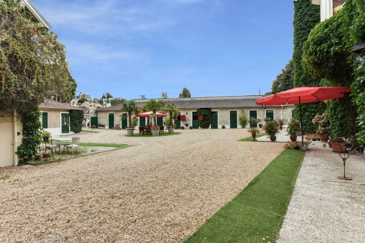 Manoir Des Cavaliers - Bnb Chantilly Esterno foto